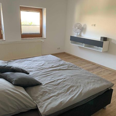 Ferienwohnung In Den Wiesen Albertshausen Bagian luar foto